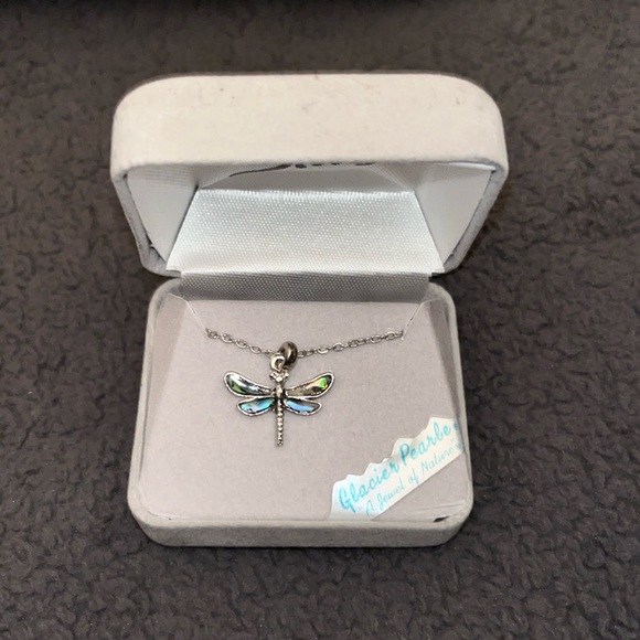 Brand new dragonfly necklace 🖤 - Picture 1 of 2